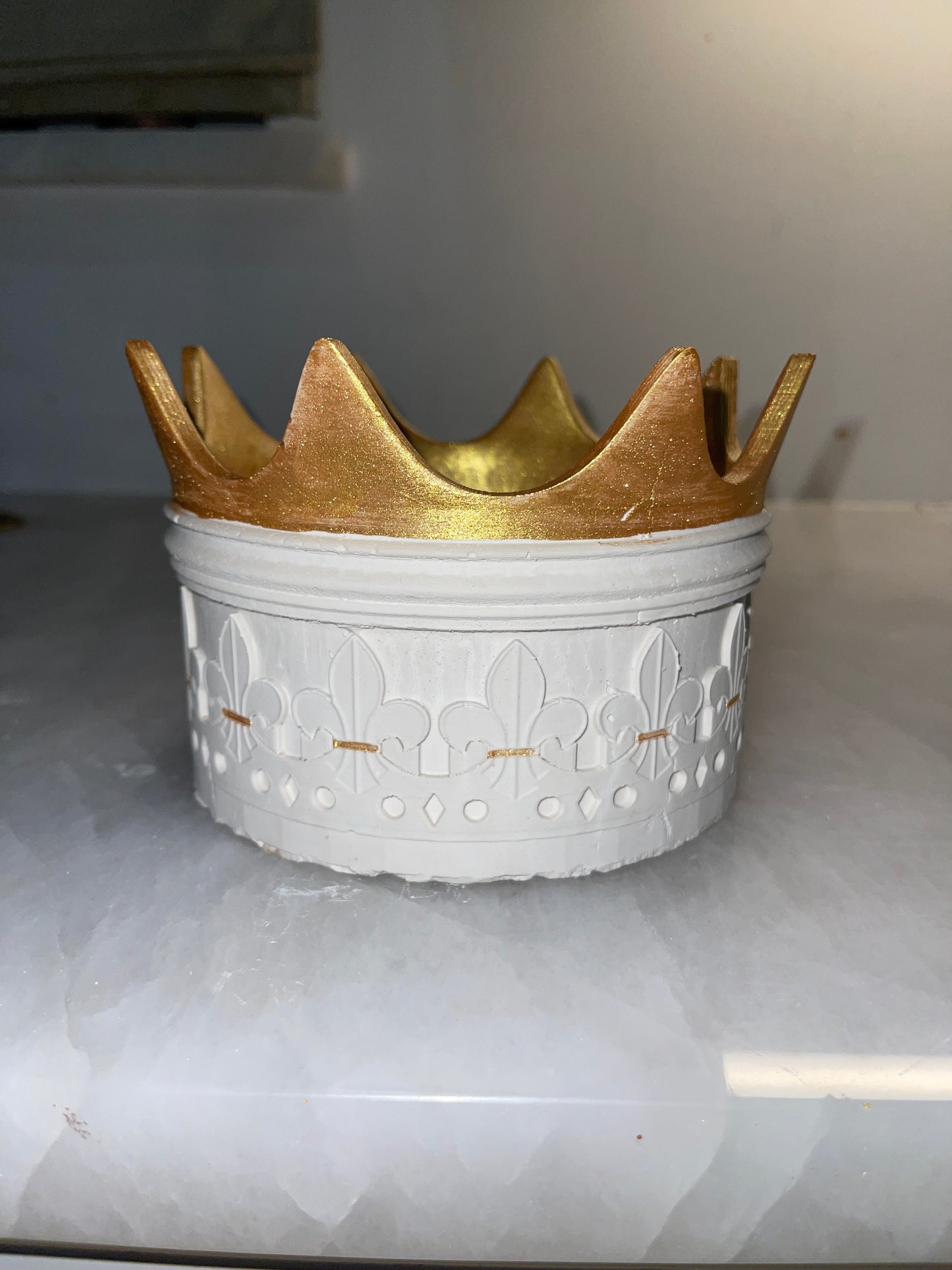 Crown Candle