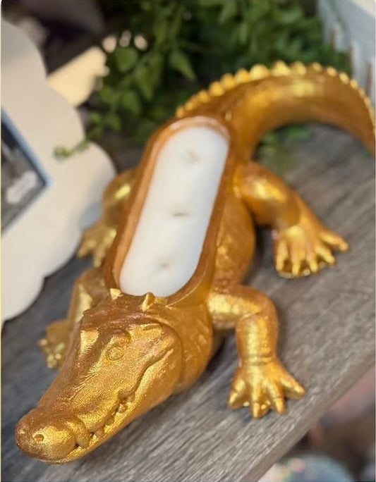 Alligator Candle